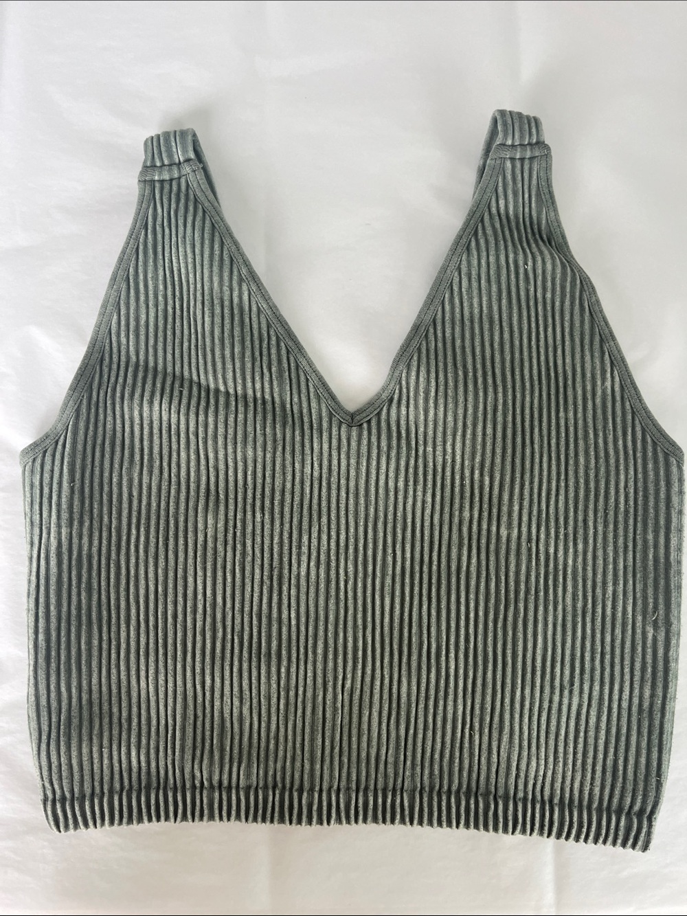 Ribbed V-Neck Cropped Tank Top in Vintage wash green